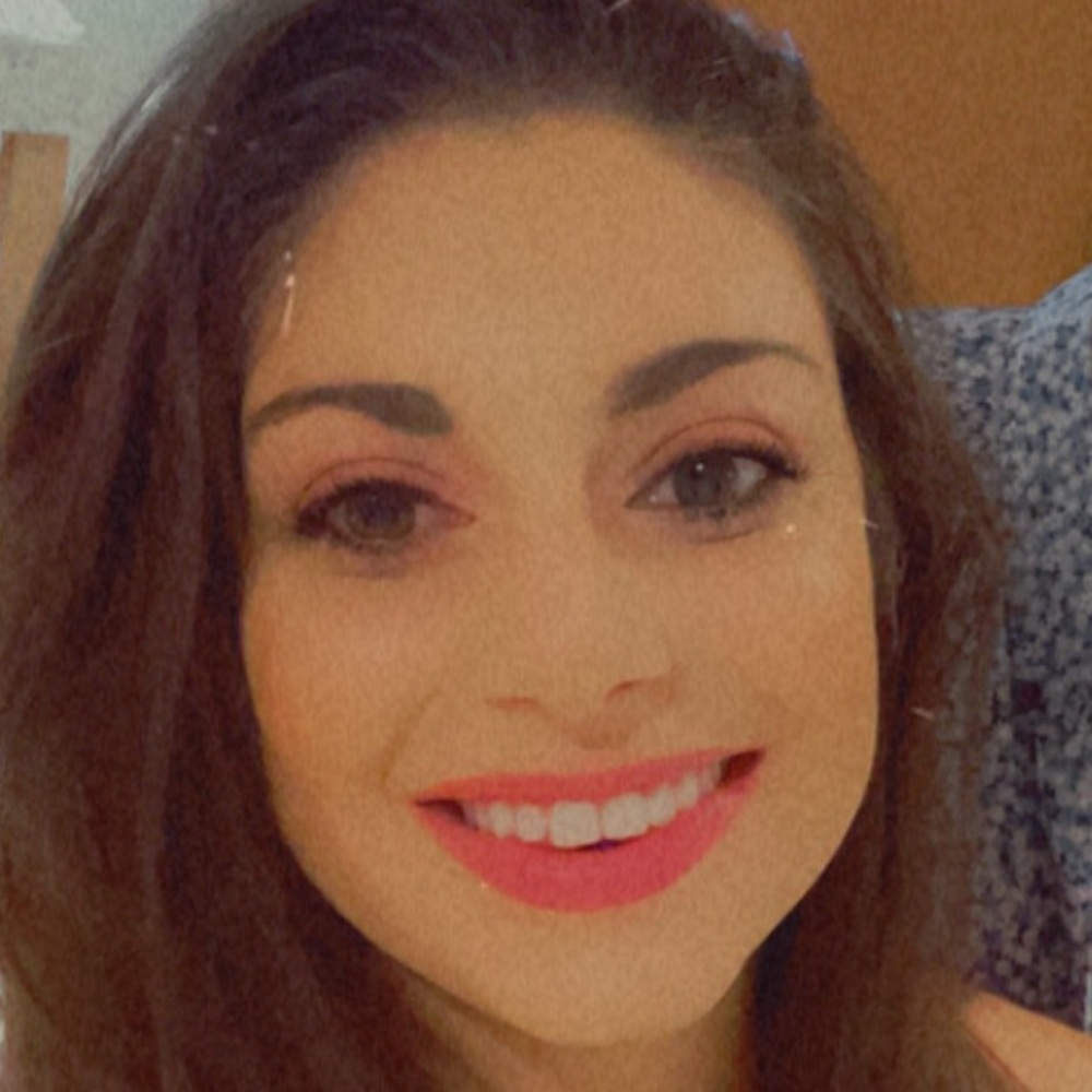 Meet your Posher, Stefanie